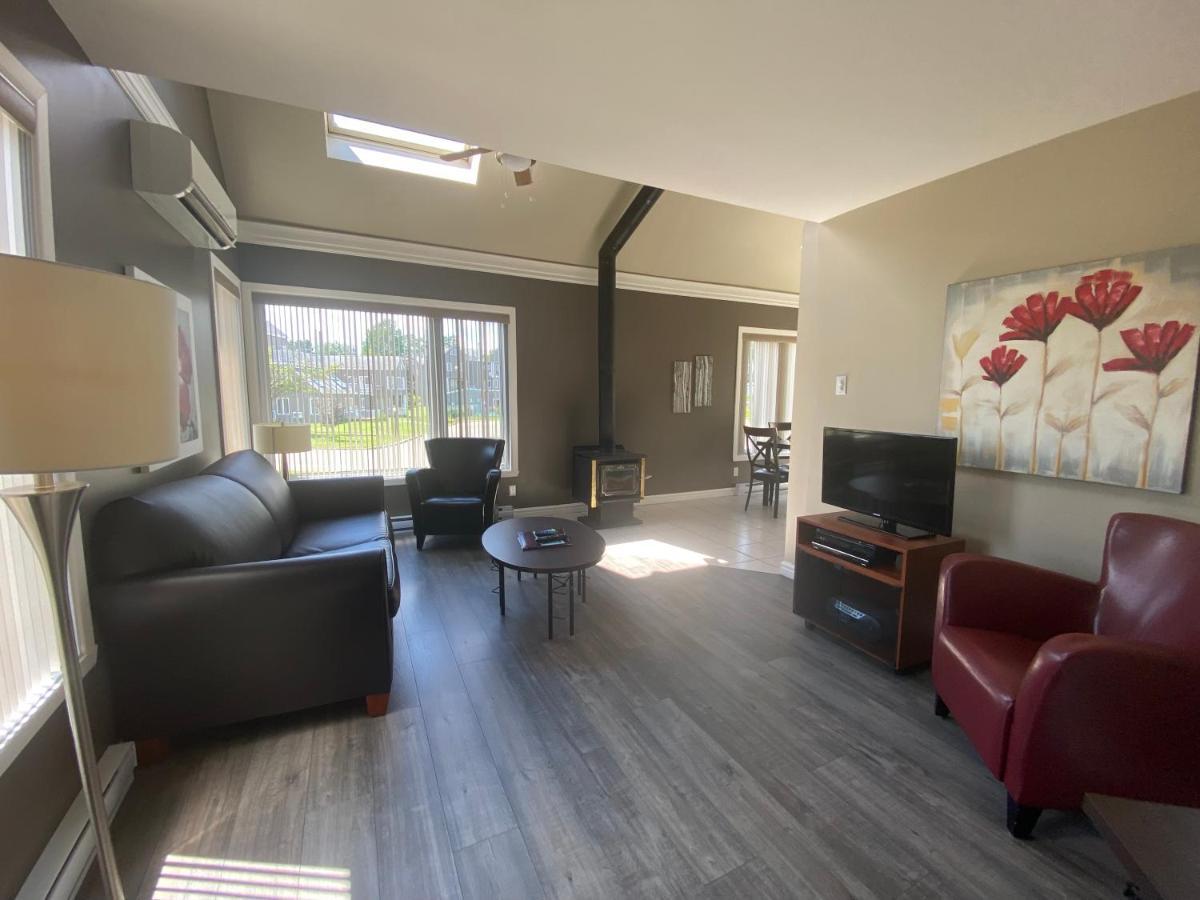Condos Vacances Msa 2Ch Avec Piscine Et Spas Exterieurs Gratuits 4 Saisons!! Beaupré Екстериор снимка